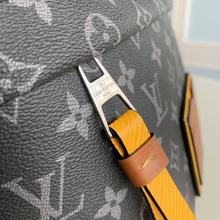 Load image into Gallery viewer, LOUIS VUITTON M45216 Messenger PM Voyager
