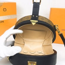 Load image into Gallery viewer, LOUIS VUITTON M43514 PETITE BOITE CHAPEAU

