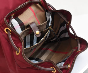 BURBERRY TB
