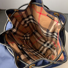 Load image into Gallery viewer, BURBERRY TB
