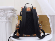 Load image into Gallery viewer, BURBERRY TB
