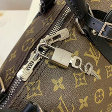 Load image into Gallery viewer, LOUIS VUITTON M56711 KEEPALL BANDOULIÈRE 45
