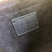 Load image into Gallery viewer, LOUIS VUITTON M57482 VANITY
