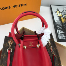 Load image into Gallery viewer, LOUIS VUITTON
