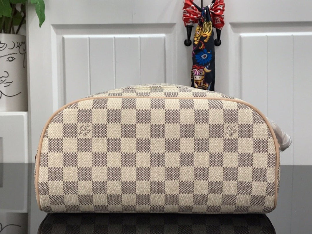 LOUIS VUITTON M44494 DOPP