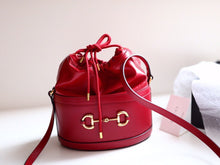 Load image into Gallery viewer, GUCCI 602118 1DBUG 2363
