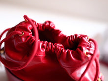 Load image into Gallery viewer, GUCCI 602118 1DBUG 2363
