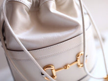 Load image into Gallery viewer, GUCCI 602118 1DBUG 2363
