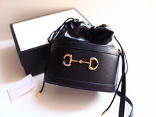 Load image into Gallery viewer, GUCCI 602118 1DBUG 2363
