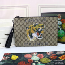 Load image into Gallery viewer, GUCCI 473904 GZN1N 1058
