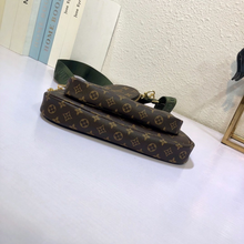 Load image into Gallery viewer, LOUIS VUITTON M44823
