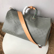 Load image into Gallery viewer, LOUIS VUITTON M44939 KEEPALL 50 BANDOULIÈRE

