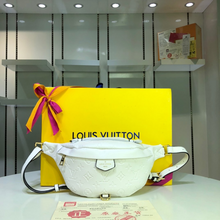 Load image into Gallery viewer, LOUIS VUITTON M44812 BUMBAG
