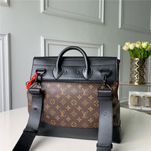 Load image into Gallery viewer, LOUIS VUITTON M44473 STEAMER
