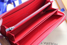 Load image into Gallery viewer, LOUIS VUITTON ZIPPY
