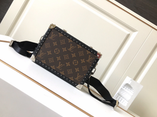 Load image into Gallery viewer, LOUIS VUITTON M20251 CLUTCH BOX
