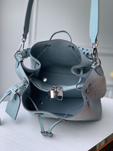 Load image into Gallery viewer, LOUIS VUITTON M57526 MURIA
