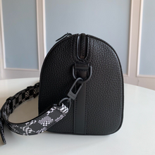 Load image into Gallery viewer, LOUIS VUITTON M57417 CITY KEEPALL
