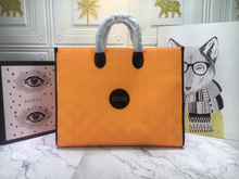 Load image into Gallery viewer, GUCCI 630353 H9HAN
