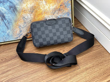 Load image into Gallery viewer, LOUIS VUITTON N60418 ALPHA WEARABLE
