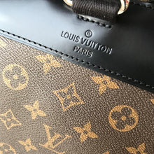 Load image into Gallery viewer, LOUIS VUITTON M43735 CHRISTOPHER
