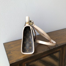 Load image into Gallery viewer, LOUIS VUITTON M51122
