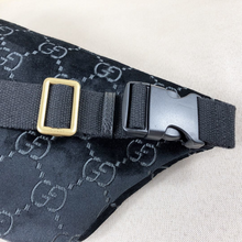 Load image into Gallery viewer, GUCCI 574968GZ8BT
