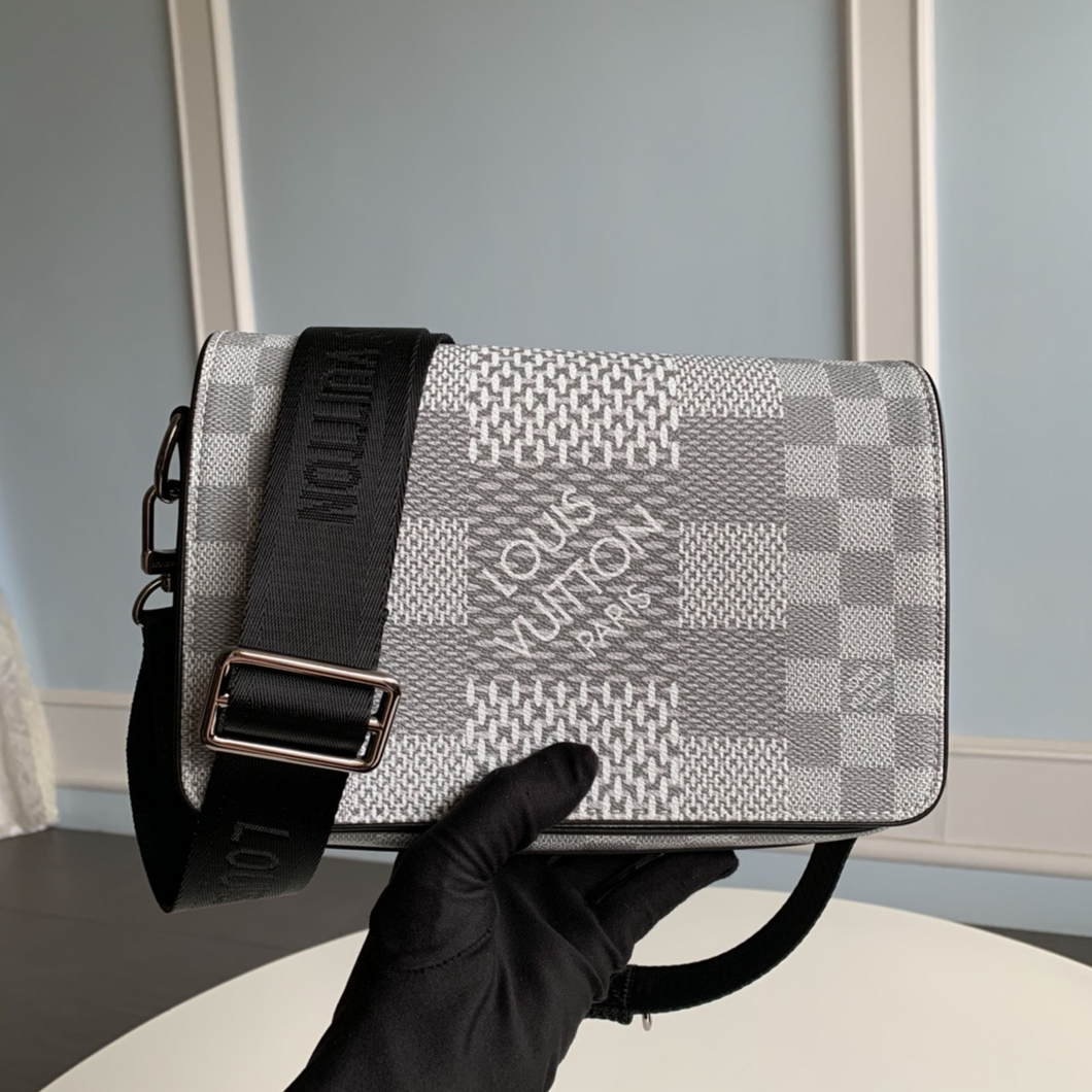 LOUIS VUITTON N50013 STUDIO