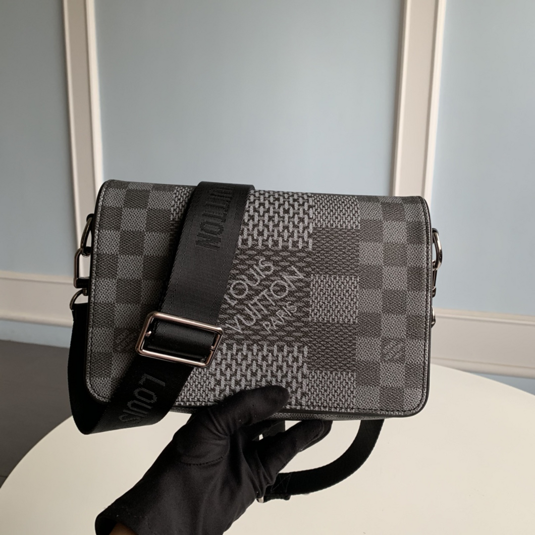 LOUIS VUITTON N50013 STUDIO