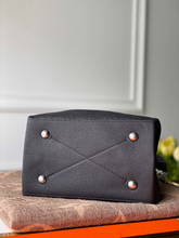 Load image into Gallery viewer, LOUIS VUITTON M57526 MURIA
