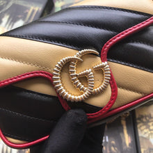 Load image into Gallery viewer, GUCCI 574969 Marmont
