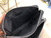 Load image into Gallery viewer, LOUIS VUITTON M45320 District
