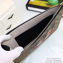 Load image into Gallery viewer, GUCCI 473904 GZN1N 1058
