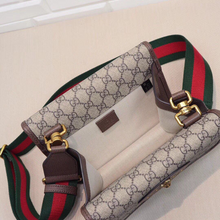 Load image into Gallery viewer, GUCCI 493930 9C2VT 8745
