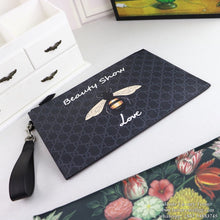 Load image into Gallery viewer, GUCCI 473904 GZN1N 1058
