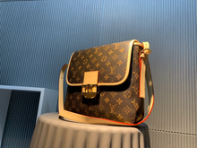 Load image into Gallery viewer, LOUIS VUITTON M51422 Canvas
