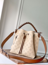 Load image into Gallery viewer, LOUIS VUITTON M57526 MURIA
