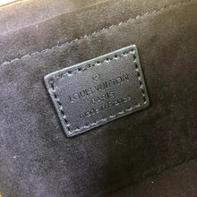 Load image into Gallery viewer, LOUIS VUITTON M57482 VANITY
