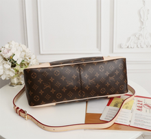 Load image into Gallery viewer, LOUIS VUITTON m41232
