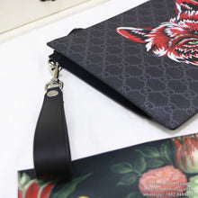 Load image into Gallery viewer, GUCCI 473904 GZN1N 1058
