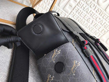 Load image into Gallery viewer, GUCCI 495563 K9R8X 1071
