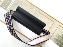 Load image into Gallery viewer, LOUIS VUITTON M57050 TWIST
