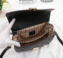 Load image into Gallery viewer, LOUIS VUITTON M44881 POCHETTE MÉTIS
