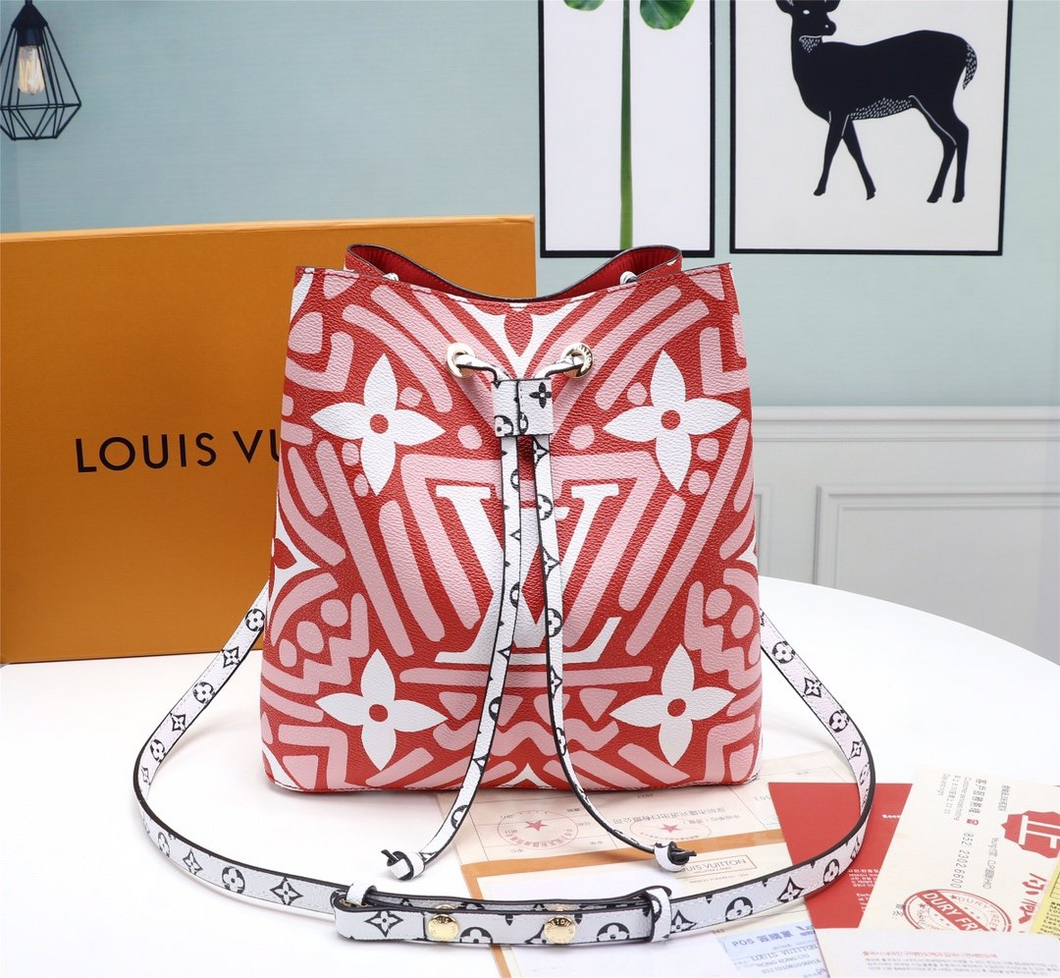 LOUIS VUITTON M45360 CRAFTY NÉONOÉ