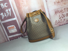 Load image into Gallery viewer, GUCCI 602691 HWXAM 8559
