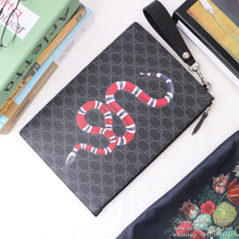 Load image into Gallery viewer, GUCCI 473904 GZN1N 1058
