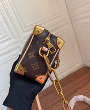 Load image into Gallery viewer, LOUIS VUITTON M44480 MINI SOFT TRUNK
