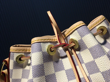 Load image into Gallery viewer, LOUIS VUITTON M40817 NOÉ BB
