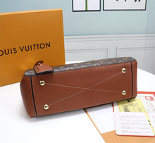 Load image into Gallery viewer, LOUIS VUITTON M43758 Trunk Clutch
