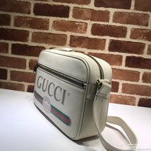 Load image into Gallery viewer, GUCCI 523589 0QRAT 8163S
